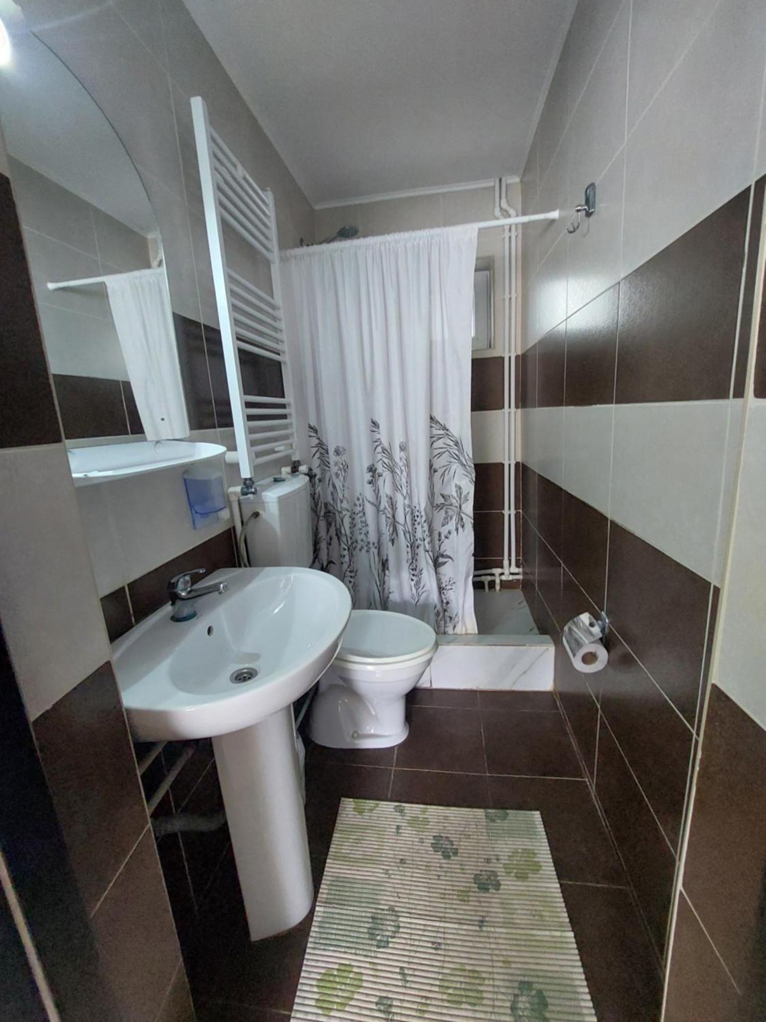 Steaua Nordului Hotel Târgu Neamţ Bagian luar foto